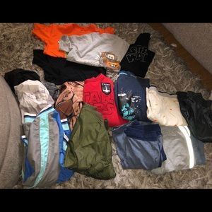 15 ITEMS LOT BOYS SIZE SMALL 6/7 AND MEDIUM 10/12